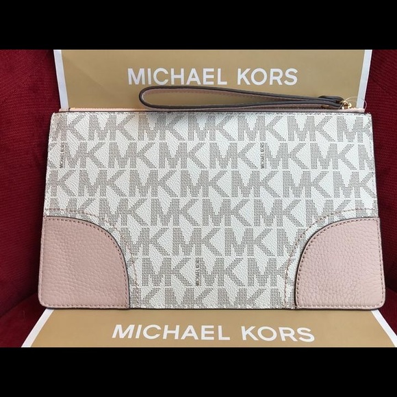 Michael Kors - Picture 3 of 5